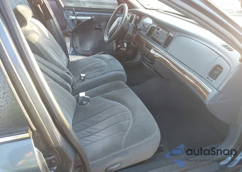 1998 Mercury Grand Marquis z USA, uszkodzony, nr VIN 2MEFM74W1WX627143